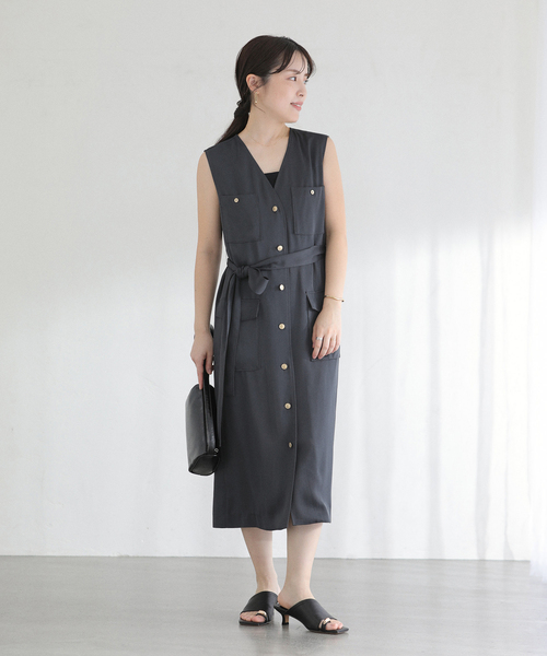 La TOTALITE（ラトータリテ）の「【洗える】ジレ2WAYワンピース（ワンピース・レディース・ホワイト/チャコールグレー・38/36）」の3枚目の写真