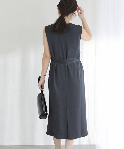 La TOTALITE（ラトータリテ）の「【洗える】ジレ2WAYワンピース（ワンピース・レディース・ホワイト/チャコールグレー・38/36）」の8枚目の写真