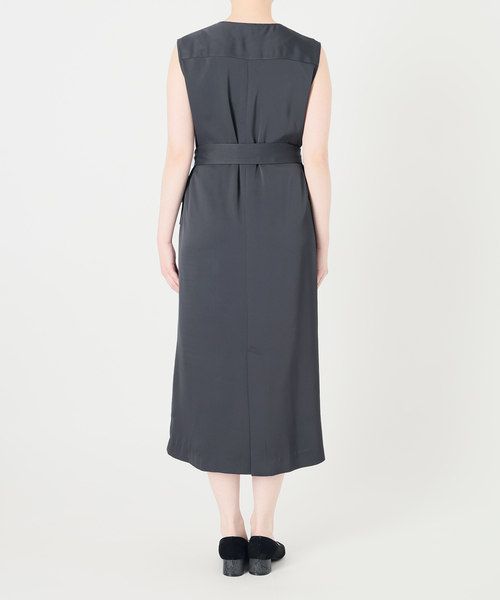 La TOTALITE（ラトータリテ）の「【洗える】ジレ2WAYワンピース（ワンピース・レディース・ホワイト/チャコールグレー・38/36）」の16枚目の写真