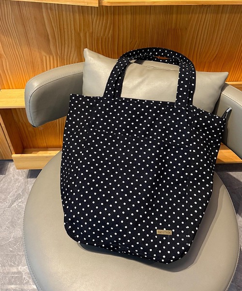 VIBGYOR(ヴィブジョー)の「Mignonjour/シンプルエアリートートバッグ M2910(トートバッグ・レディース・ブルー/レッド/ブラック/アイボリー/その他1・FREE)」の5枚目の写真
