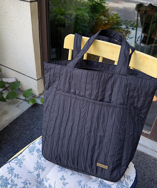 VIBGYOR(ヴィブジョー)の「Mignonjour/シンプルエアリートートバッグ M2910(トートバッグ・レディース・ブルー/レッド/ブラック/アイボリー/その他1・FREE)」の2枚目の写真