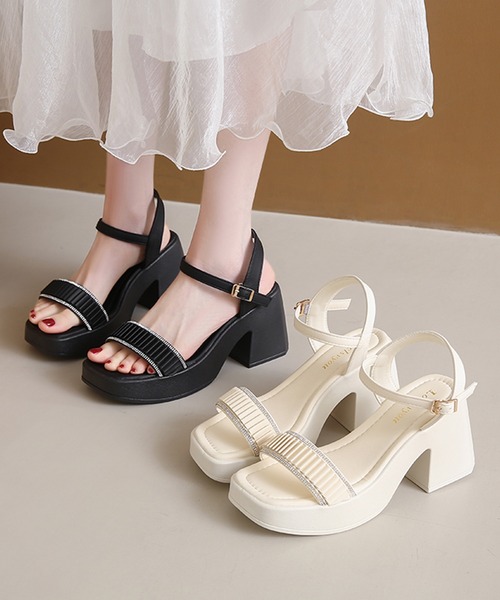 Lace Ladies(レースレディース)の「ビジュー付き プリーツ ストラップ 厚底 サンダル(サンダル・レディース・ブラック/アイボリー・23cm/23.5cm/24cm/24.5cm/25cm/22.5cm)」の6枚目の写真