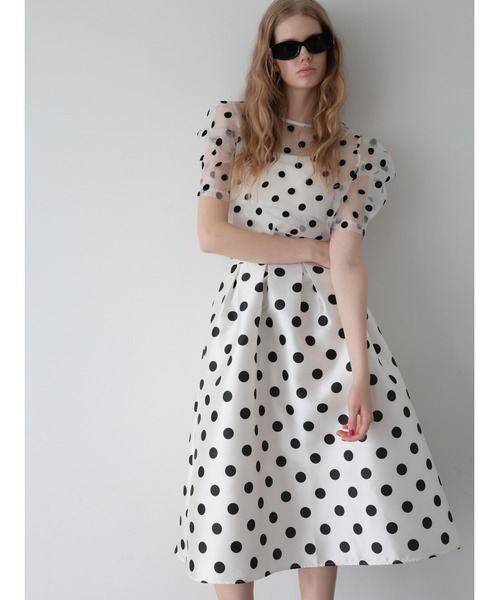 AMOMMA(アモマ)の「VOLUME FLARE DOT SKIRT(スカート・レディース・アイボリー/ブラック・FREE)」の3枚目の写真