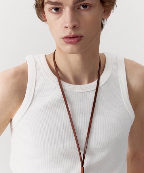 ESC STUDIO(イーエスシースタジオ)の「【ESC STUDIO】esc snug ribbed tank top / 【イーエスシーステュディオ】ESCスナッグリブドタンクトップ(タンクトップ・メンズ・ブラック/ホワイト・ONE SIZE)」の4枚目の写真