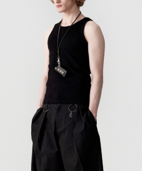 ESC STUDIO(イーエスシースタジオ)の「【ESC STUDIO】esc snug ribbed tank top / 【イーエスシーステュディオ】ESCスナッグリブドタンクトップ(タンクトップ・メンズ・ブラック/ホワイト・ONE SIZE)」の11枚目の写真