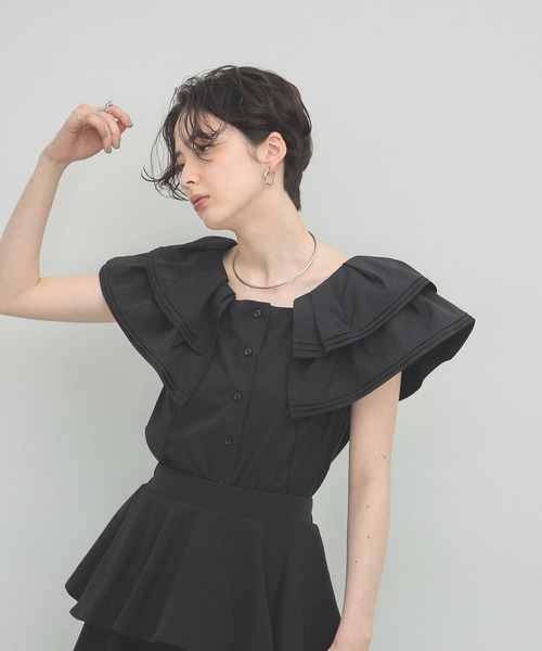 ARVELLIA(アルベリア)の「PINTUCK RUFFLE BLOUSE(シャツ/ブラウス・レディース・ホワイト/ブラック・M)」の9枚目の写真