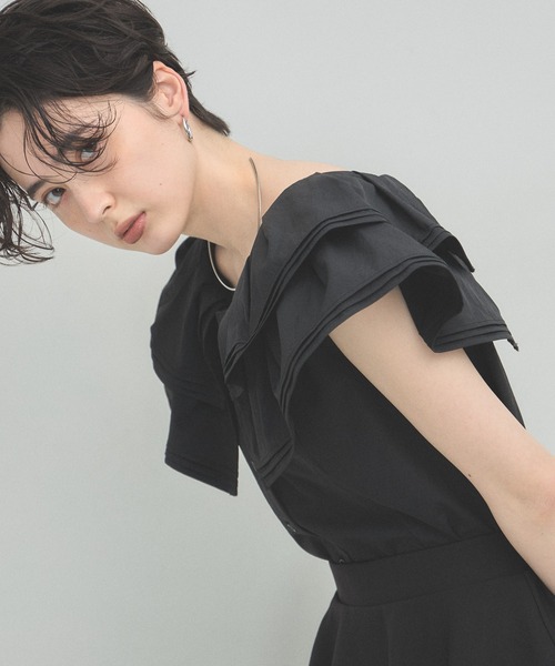 ARVELLIA(アルベリア)の「PINTUCK RUFFLE BLOUSE(シャツ/ブラウス・レディース・ホワイト/ブラック・M)」の10枚目の写真