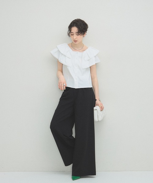 ARVELLIA(アルベリア)の「PINTUCK RUFFLE BLOUSE(シャツ/ブラウス・レディース・ホワイト/ブラック・M)」の19枚目の写真