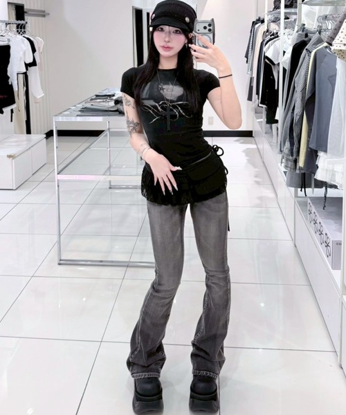 FANCY CLUB(ファンシークラブ)の「【FANCY CLUB】FCL SHADOW DOLL TEE / 【ファンシークラブ】FCLシャドードールグラフィックプリント半袖Tシャツ(Tシャツ/カットソー・レディース・ブラック/ブラック系その他・01/02)」の15枚目の写真