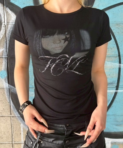 FANCY CLUB(ファンシークラブ)の「【FANCY CLUB】FCL SHADOW DOLL TEE / 【ファンシークラブ】FCLシャドードールグラフィックプリント半袖Tシャツ(Tシャツ/カットソー・レディース・ブラック/ブラック系その他・01/02)」の17枚目の写真