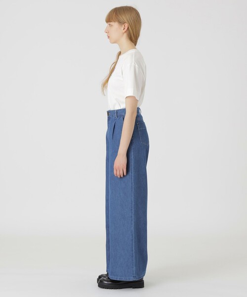 BLUE LABEL CRESTBRIDGE(ブルーレーベルクレストブリッジ)の「【BLUE LABEL DENIM】【接触冷感】ワイドパンツ(デニムパンツ・レディース・ブルー系その他4/ネイビー・40/36/38)」の9枚目の写真
