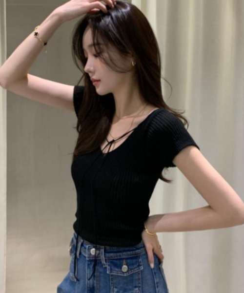 semplice（センプリチェ）の「Ｔシャツ【韓国ファッション】（Tシャツ/カットソー・レディース・ブラック/アイボリー/ライトブルー・F）」の14枚目の写真