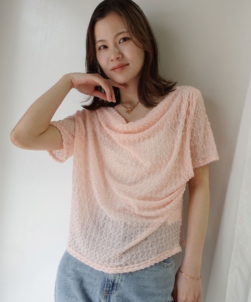 CORNERS（コーナーズ）の「エンボス加工ドレープ半袖Tシャツ（Tシャツ/カットソー・レディース・ブラック/アイボリー/ピンク/ブラウン/オフホワイト・M）」の16枚目の写真