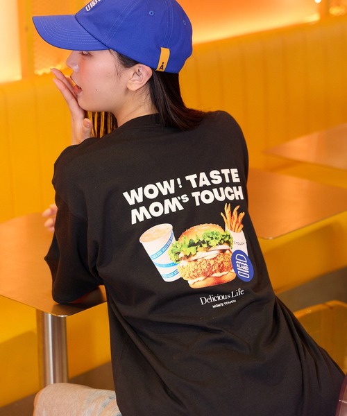 ALAND（エーランド）の「ALAND×MOM'S TOUCH／イラストTシャツ（Tシャツ/カットソー・レディース・ブラック/ホワイト・MEDIUM/LARGE）」の2枚目の写真