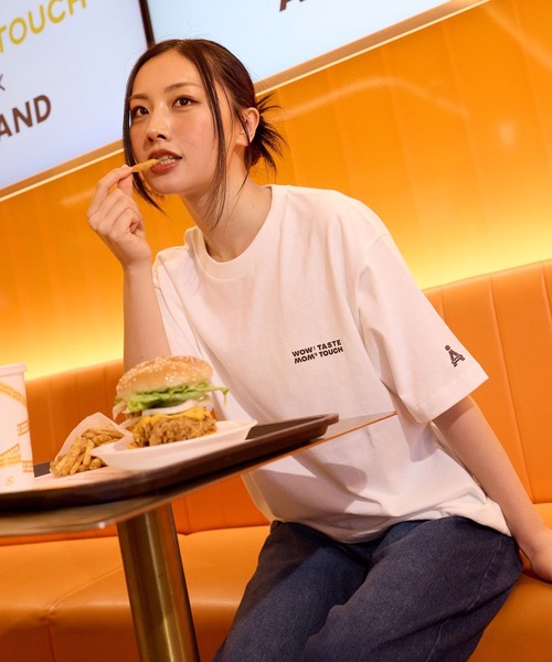 ALAND（エーランド）の「ALAND×MOM'S TOUCH／イラストTシャツ（Tシャツ/カットソー・レディース・ブラック/ホワイト・MEDIUM/LARGE）」の5枚目の写真