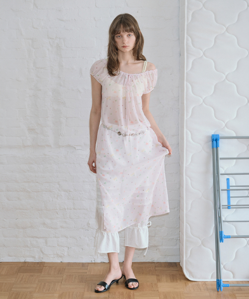 SINOON（シヌーン）の「Pale Flower Long One-Piece (Pink)（ワンピース・レディース・PINK・FREE）」の3枚目の写真