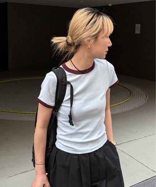 feepur（フェピュール）の「ソフトタッチコンパクトリンガーTee（Tシャツ/カットソー・レディース・ブルー/チャコールグレー/アイボリー/ブラウン・MEDIUM）」の18枚目の写真