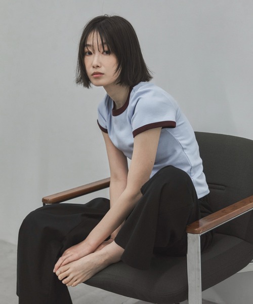 feepur（フェピュール）の「ソフトタッチコンパクトリンガーTee（Tシャツ/カットソー・レディース・ブルー/チャコールグレー/アイボリー/ブラウン・MEDIUM）」の7枚目の写真