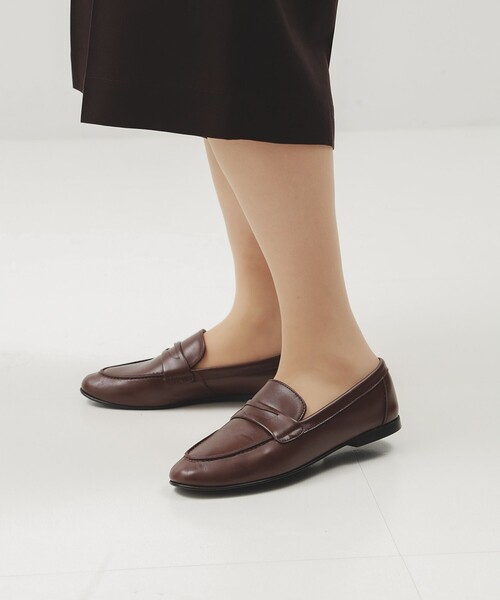 Demi-Luxe BEAMS（デミルクス ビームス）の「CAMINANDO / フラット コイン ローファー（ドレスシューズ・レディース・ブラック/ダークブラウン・8inch/7inch/6inch）」の4枚目の写真