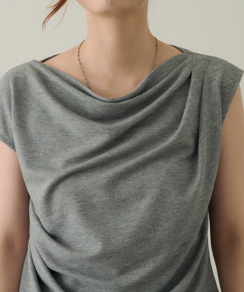 DISCOAT(ディスコート)の「【Noka】シャイニーリブドレープTシャツ(Tシャツ/カットソー・レディース・グレー/オフホワイト/ブラック・FREE)」の19枚目の写真