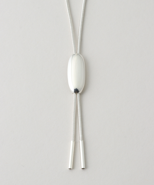 Spick & Span(スピックアンドスパン)の「EO / イオ LOOP TIE NECKLACE(ネックレス・レディース・シルバー・FREE)」の7枚目の写真