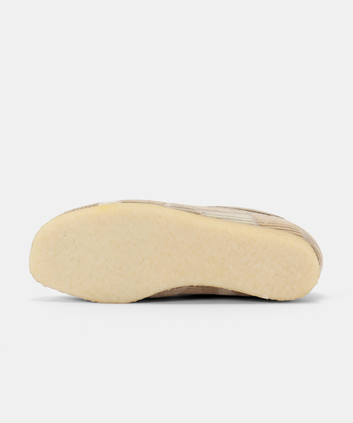 Clarks(クラークス)の「Clarks Wallabee Aleali May 26185905(モカシン/デッキシューズ・レディース・ベージュ・55/50/45/40)」の4枚目の写真