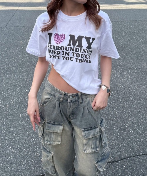 boemy(ボエミー)の「ハートモチーフLOVEデザイン半袖Tシャツ(Tシャツ/カットソー・レディース・A/E/F/C/B/D/ホワイト・LARGE/MEDIUM/SMALL/X-SMALL/X-LARGE)」の5枚目の写真