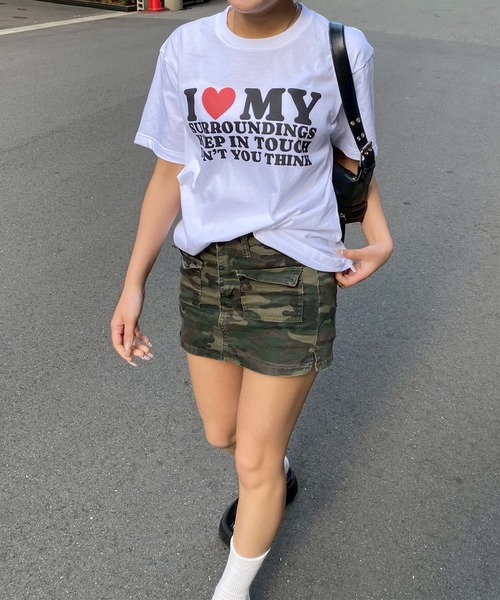 boemy(ボエミー)の「ハートモチーフLOVEデザイン半袖Tシャツ(Tシャツ/カットソー・レディース・A/E/F/C/B/D/ホワイト・LARGE/MEDIUM/SMALL/X-SMALL/X-LARGE)」の12枚目の写真