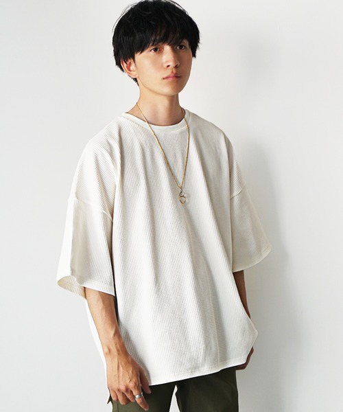 MinoriTY(マイノリティ)の「【MinoriTY】ワッフルビッグドルマンスリットトレーナー(6分袖) メンズ 夏服 ユニセックス(Tシャツ/カットソー・メンズ・ブラック/グレー/アイボリー/ホワイト系その他/グレー系その他/ブラック系その他・S/L/M)」の9枚目の写真