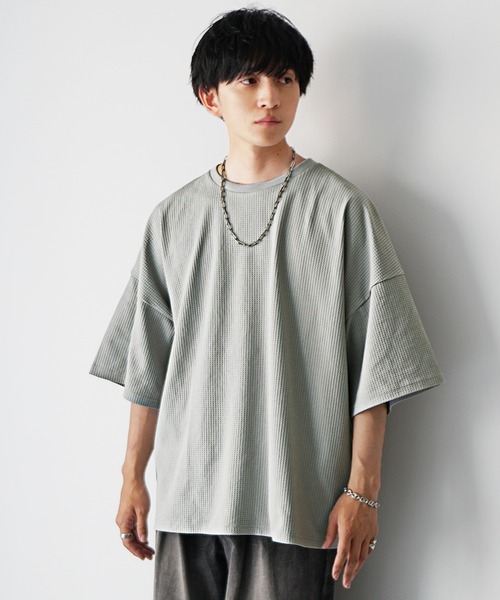 MinoriTY(マイノリティ)の「【MinoriTY】ワッフルビッグドルマンスリットトレーナー(6分袖) メンズ 夏服 ユニセックス(Tシャツ/カットソー・メンズ・ブラック/グレー/アイボリー/ホワイト系その他/グレー系その他/ブラック系その他・S/L/M)」の13枚目の写真