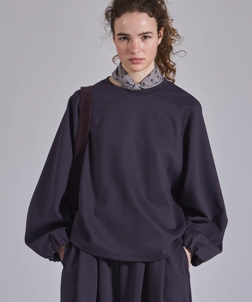 Kelen(ケレン)の「「KELEN / ケレン」ラグランスリーブタックデザイン ポンチトップス(Tシャツ/カットソー・レディース・アイボリー/ダークパープル/ブラック/チャコールグレー・S/M)」の4枚目の写真