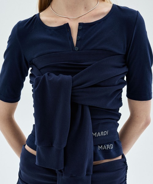 Mardi Mercredi(マルディメクルディ)の「TUBE TOP TIE DETAIL 2WAY / チューブ トップ タイ ディテール 2WAY(チューブトップ・レディース・グレー/ネイビー/アイボリー/ブラック・FREE)」の4枚目の写真