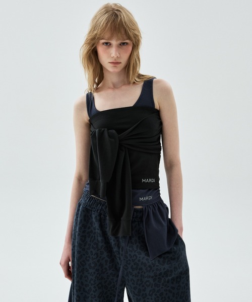 Mardi Mercredi(マルディメクルディ)の「TUBE TOP TIE DETAIL 2WAY / チューブ トップ タイ ディテール 2WAY(チューブトップ・レディース・グレー/ネイビー/アイボリー/ブラック・FREE)」の6枚目の写真