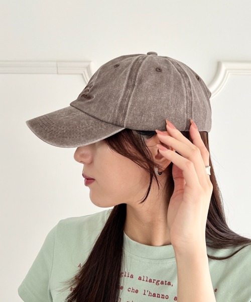 wears(ウェアーズ)の「【ヴィンテージ加工・刺繍ロゴ】ウォッシュドベースボールキャップ ローキャップ(キャップ・レディース・ブルー/レッド/ブラック/ブラウン・FREE)」の18枚目の写真