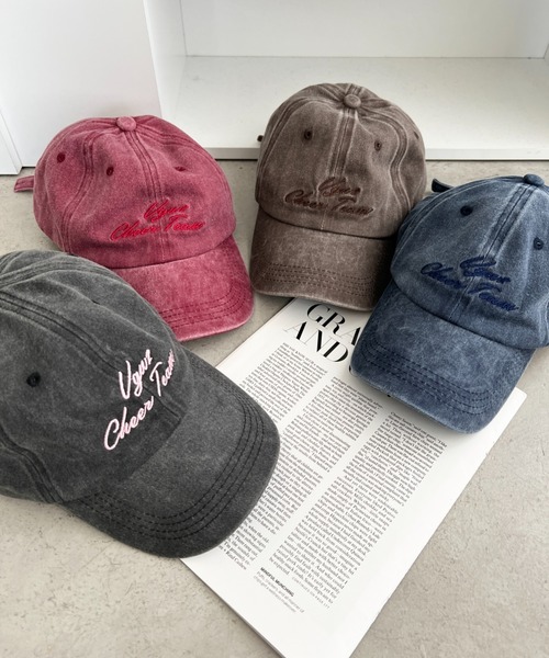 wears(ウェアーズ)の「【ヴィンテージ加工・刺繍ロゴ】ウォッシュドベースボールキャップ ローキャップ(キャップ・レディース・ブルー/レッド/ブラック/ブラウン・FREE)」の5枚目の写真