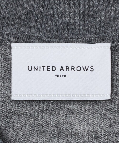 UNITED ARROWS(ユナイテッドアローズ)の「ミニ Vネック フレンチスリーブ ニット ‐ウォッシャブル‐(ベスト・レディース・グレー系/ライトピンク/ブラウン系・FREE)」の13枚目の写真