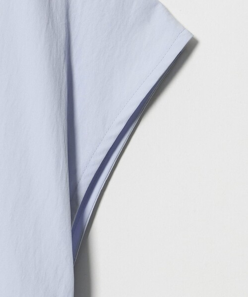 UNITED ARROWS（ユナイテッドアローズ）の「メロー フリル スキッパー ワンピース ‐防シワ 吸水速乾 UVカット 遮熱性 接触冷感‐（ワンピース・レディース・ネイビー/ライトブルー・36/38）」の18枚目の写真