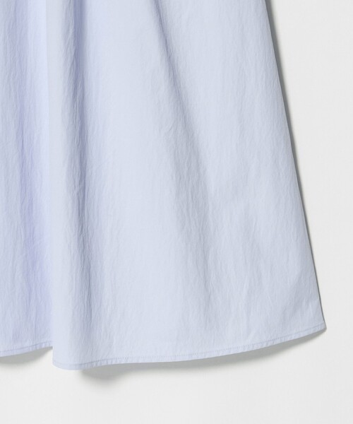 UNITED ARROWS（ユナイテッドアローズ）の「メロー フリル スキッパー ワンピース ‐防シワ 吸水速乾 UVカット 遮熱性 接触冷感‐（ワンピース・レディース・ネイビー/ライトブルー・36/38）」の19枚目の写真