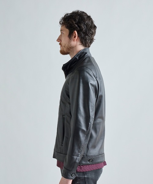 MEN'S BIGI(メンズビギ)の「エクセラファスナー ラムレザージャケット(ライダースジャケット・メンズ・ネイビー/ブラック/カーキ・01/03/02/04)」の4枚目の写真