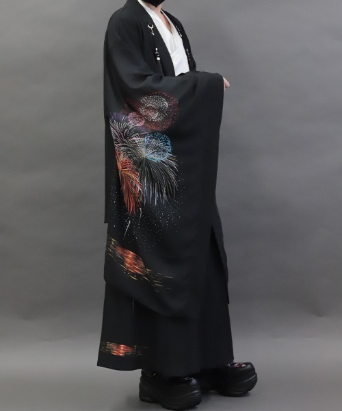 REZEN(リゼン)の「花火プリント羽織(その他アウター・メンズ・ブルーパープル/ローズ/イエロー・MEDIUM/LARGE)」の4枚目の写真