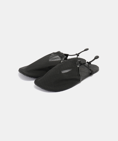 am(エーエム)の「AM Flexible Slippers PCB 004:サンダル(サンダル・レディース・ブラック・SMALL/MEDIUM)」の10枚目の写真