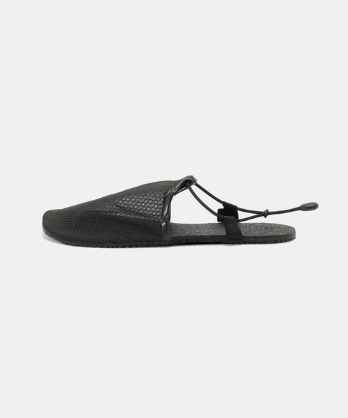 am(エーエム)の「AM Flexible Slippers PCB 004:サンダル(サンダル・レディース・ブラック・SMALL/MEDIUM)」の11枚目の写真