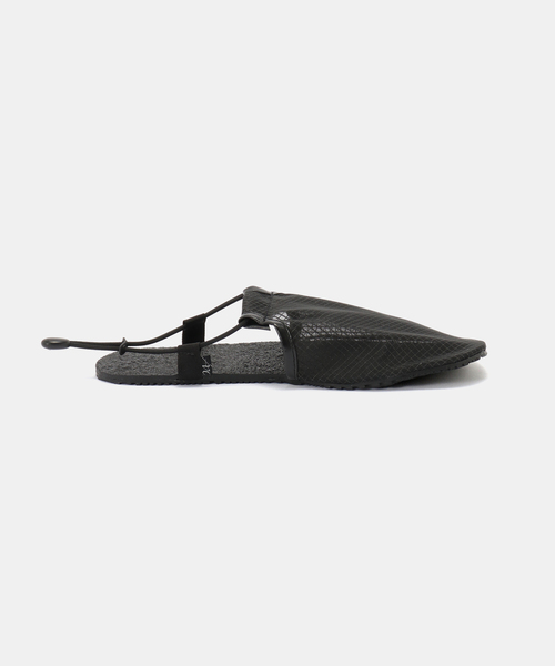 am(エーエム)の「AM Flexible Slippers PCB 004:サンダル(サンダル・レディース・ブラック・SMALL/MEDIUM)」の13枚目の写真