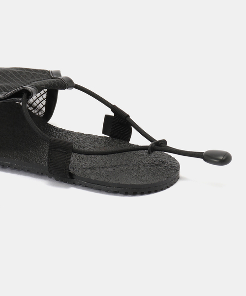 am(エーエム)の「AM Flexible Slippers PCB 004:サンダル(サンダル・レディース・ブラック・SMALL/MEDIUM)」の14枚目の写真