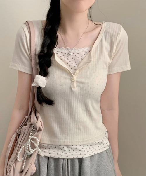 LAFFMO(ラフモ)の「ヘンリーネック小花柄レイヤード半袖カットソー(Tシャツ/カットソー・レディース・ブルー/ベージュ・L/M)」の3枚目の写真