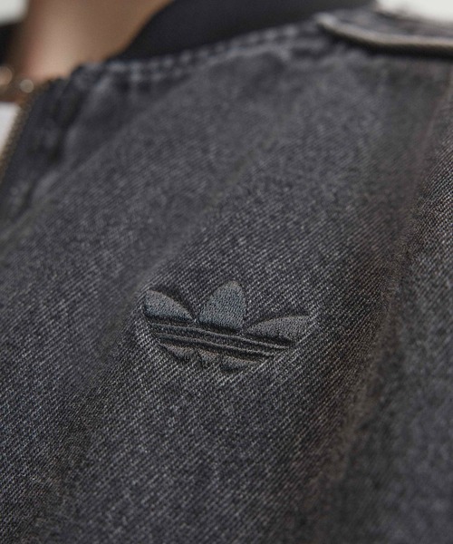 adidas(アディダス)の「adidas/アディダス SST DENIM TRACK TOP スリーストライプ トレフォイル トラックトップ デニムジャケット メンズ ストリート スポーティ 2026年秋冬 秋服 冬服(デニムジャケット・メンズ・ブラック・S/M/L/XL)」の7枚目の写真