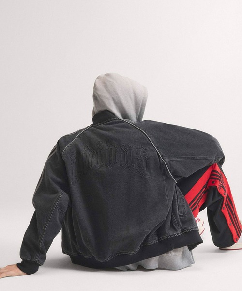adidas(アディダス)の「adidas/アディダス SST DENIM TRACK TOP スリーストライプ トレフォイル トラックトップ デニムジャケット メンズ ストリート スポーティ 2026年秋冬 秋服 冬服(デニムジャケット・メンズ・ブラック・S/M/L/XL)」の14枚目の写真