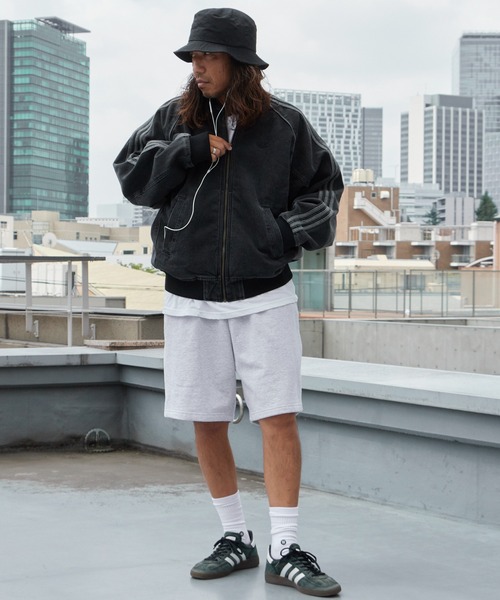 adidas(アディダス)の「adidas/アディダス SST DENIM TRACK TOP スリーストライプ トレフォイル トラックトップ デニムジャケット メンズ ストリート スポーティ 2026年秋冬 秋服 冬服(デニムジャケット・メンズ・ブラック・S/M/L/XL)」の22枚目の写真