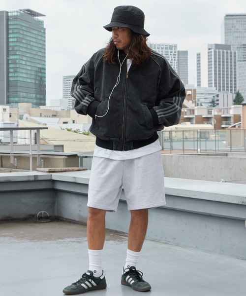 adidas(アディダス)の「adidas/アディダス SST DENIM TRACK TOP スリーストライプ トレフォイル トラックトップ デニムジャケット メンズ ストリート スポーティ 2026年秋冬 秋服 冬服(デニムジャケット・メンズ・ブラック・S/M/L/XL)」の21枚目の写真