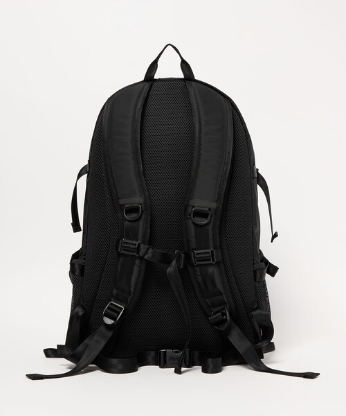 COLEMAN(コールマン)の「【別注】【WEB限定】<COLEMAN>ウォーカー 33 デイパック(バックパック/リュック・メンズ・ブラック・FREE)」の20枚目の写真